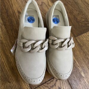 Dolce Vita , Beige Loafers with Chain Detail - Size 6.5